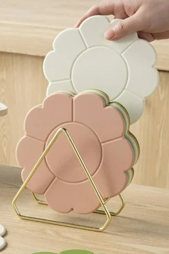 New Dear-Lover Flower Shape Silica Gel Heat Insulate Placemat Apricot Pink