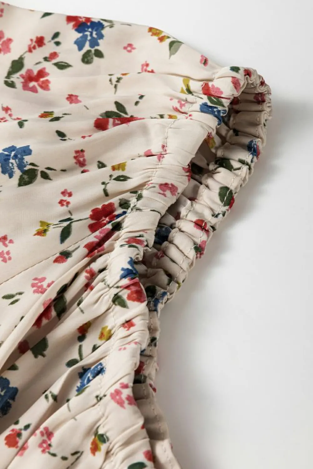 Fashion Dear-Lover Boho Floral Print Smocked Waist V Neck Blouse Beige