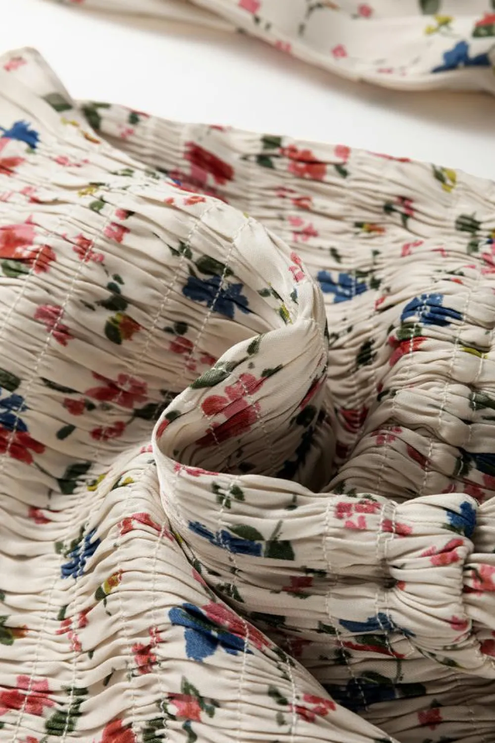 Fashion Dear-Lover Boho Floral Print Smocked Waist V Neck Blouse Beige