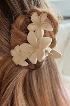 Clearance Dear-Lover 3D Flower Plastic Resin Hair Claw (Slight Color Variations) Beige