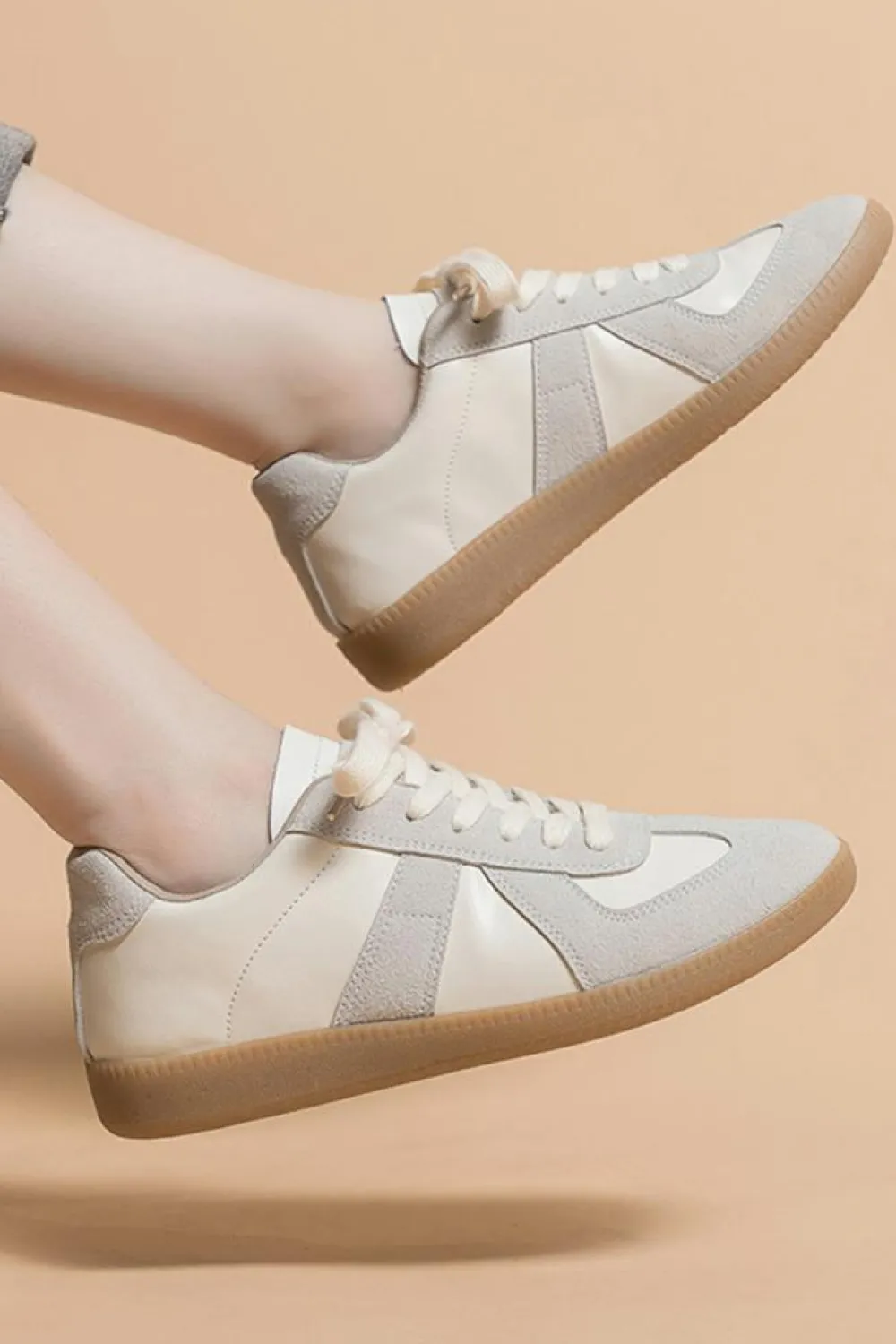 Hot Dear-Lover PU Leather Suede Patched Lace-up Flat Shoes Beige
