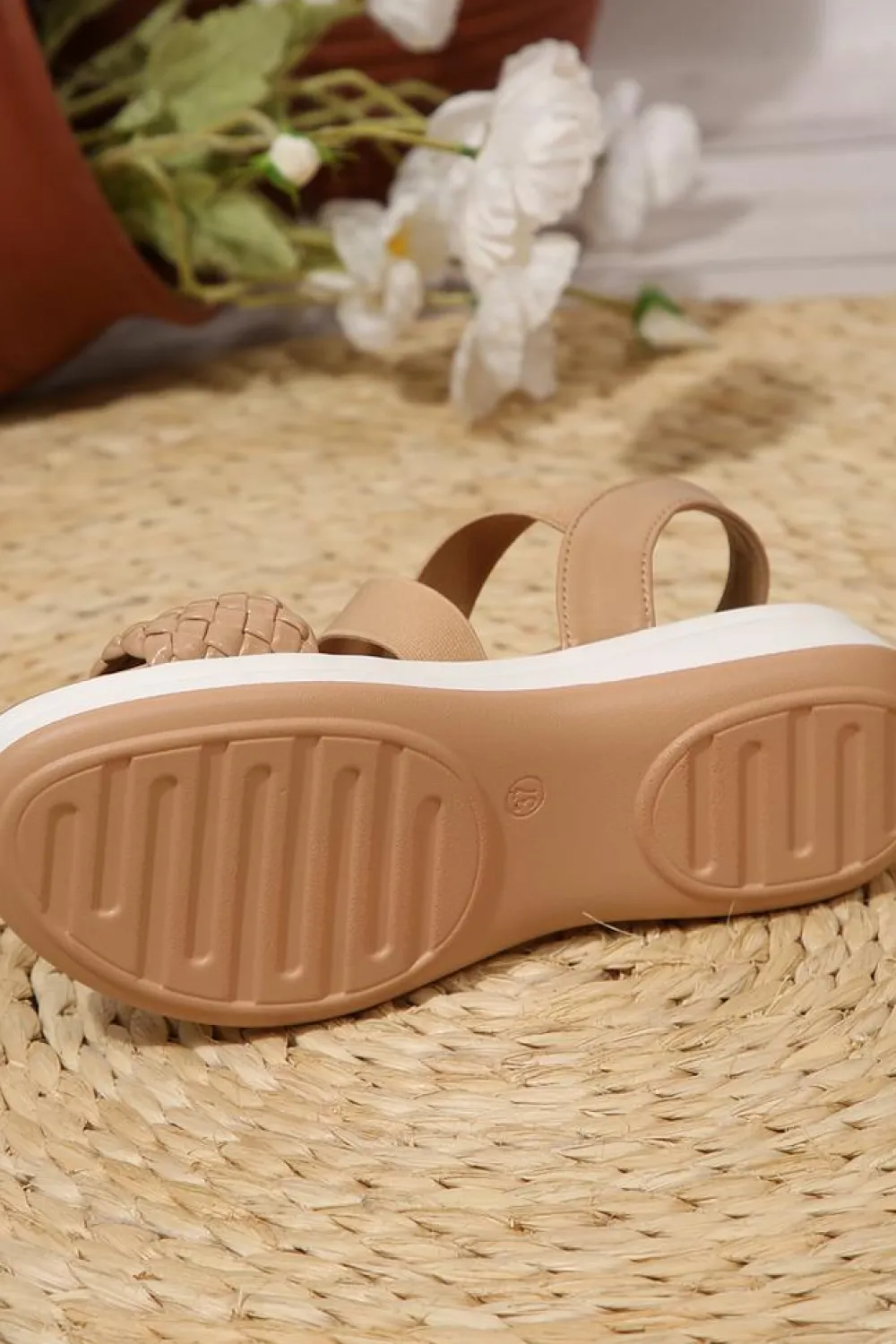 Sale Dear-Lover Woven Elastic Criss Cross Slope Sandals Beige