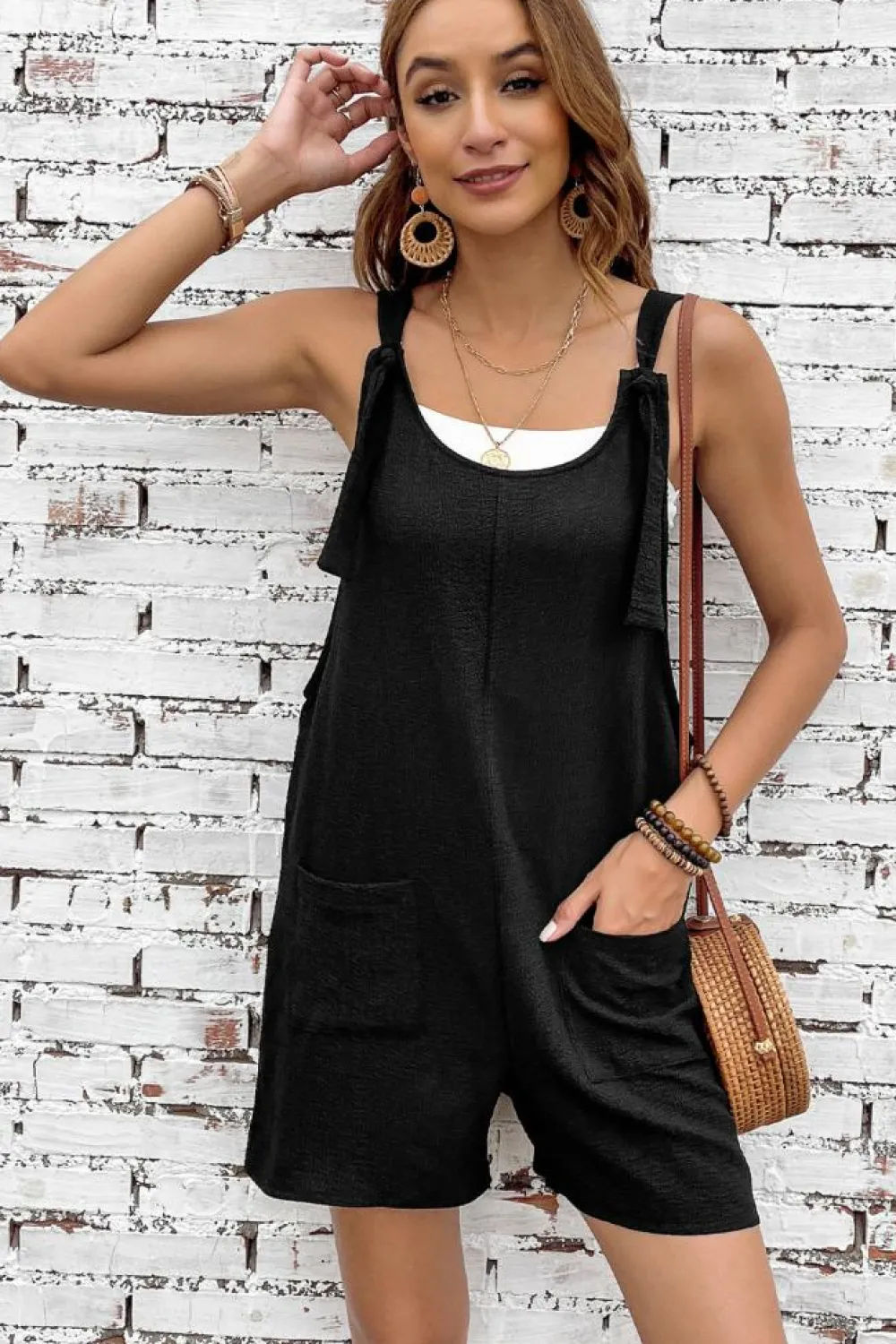Outlet Dear-Lover Adjustable Straps Pocketed Textured Romper Black
