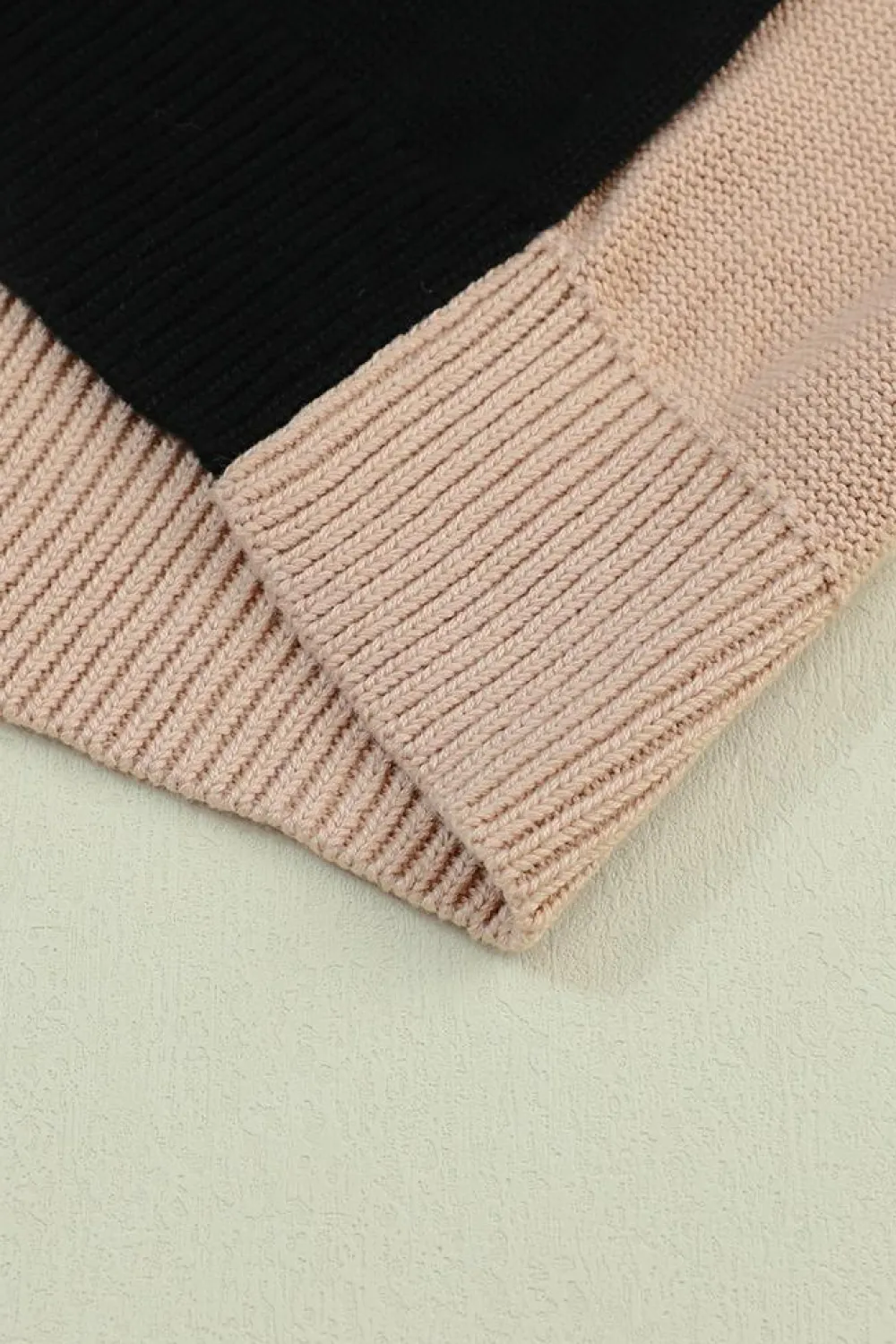 New Dear-Lover Colorblock Bishop Sleeve Ribbed Trim Sweater Black