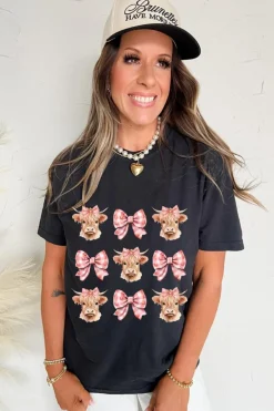 Hot Dear-Lover Cow with Bow Graphic Crewneck Western Tee Black