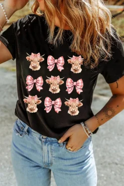 Hot Dear-Lover Cow with Bow Graphic Crewneck Western Tee Black