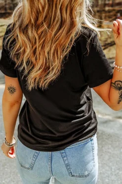 Hot Dear-Lover Cow with Bow Graphic Crewneck Western Tee Black