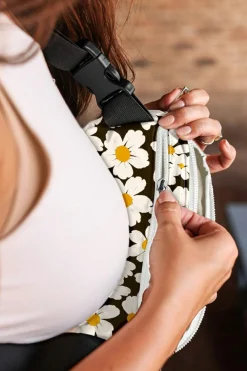 New Dear-Lover Daisy Printed Buckle Strap Crossbody Bag Black