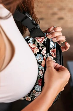 Hot Dear-Lover Floral Print Zipper Wide Strap Sling Bag Black