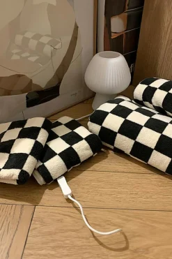 Hot Dear-Lover Fuzzy Checkerboard Bath Towel Set Black