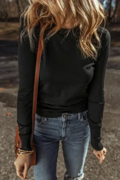 Clearance Dear-Lover Solid Color Slim Fit Lightweight Crew Neck Sweater Black