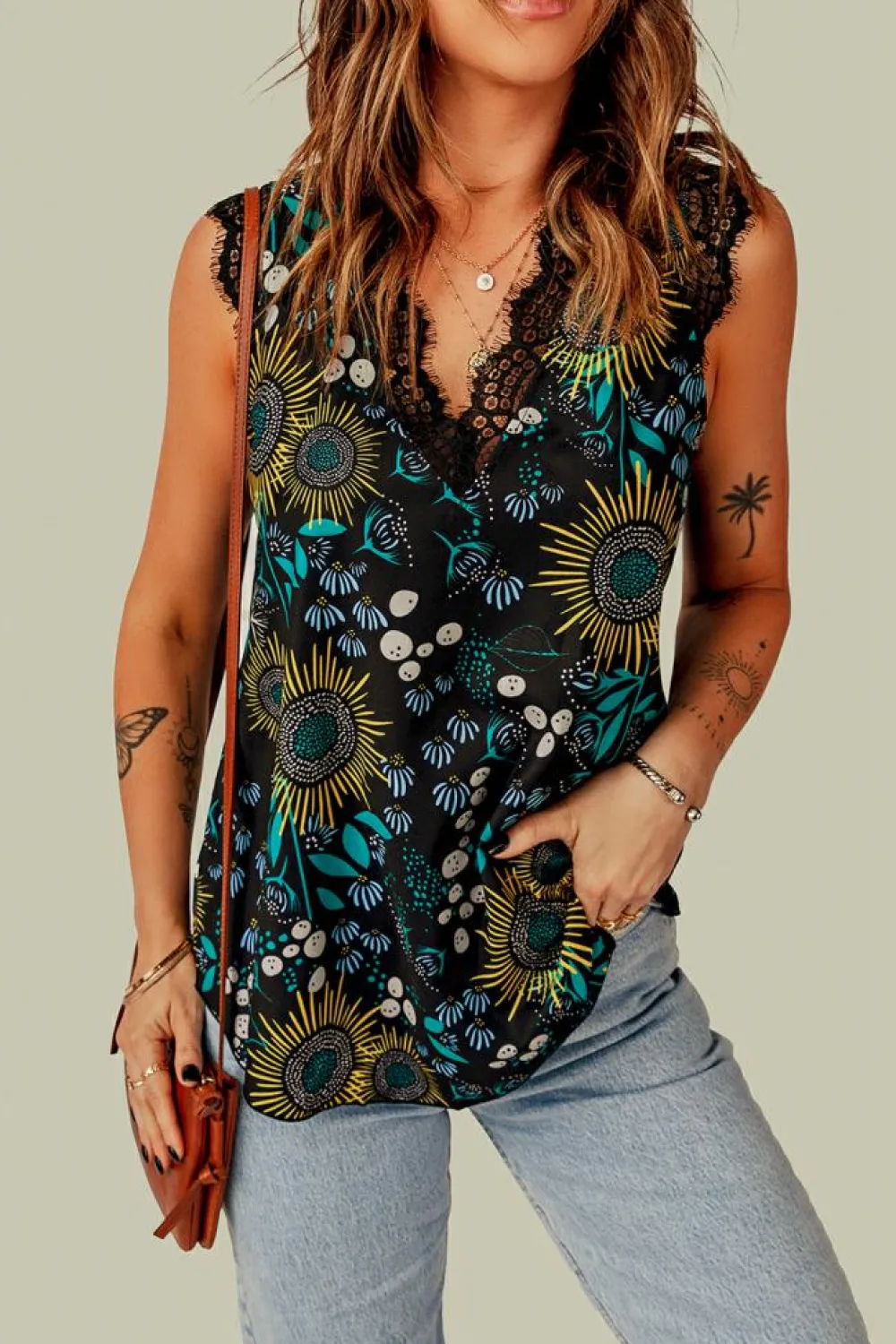 New Dear-Lover V Neck Lace Trim Floral Tank Black