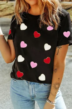 Fashion Dear-Lover Valentines Chenille Heart Patched Pattern Crewneck Tee Black