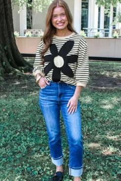 Fashion Dear-Lover Striped Big Flower Patched 3/4 Sleeve Top Black white