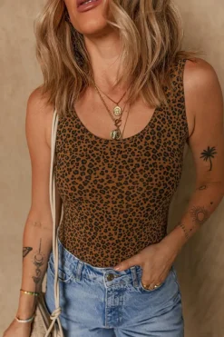 Discount Dear-Lover Leopard Printed Sleeveless Scoop Neck Bodysuit Brown
