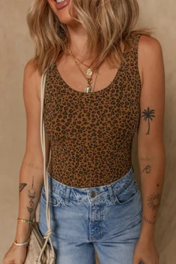 Discount Dear-Lover Leopard Printed Sleeveless Scoop Neck Bodysuit Brown