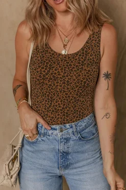 Discount Dear-Lover Leopard Printed Sleeveless Scoop Neck Bodysuit Brown