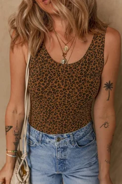 Discount Dear-Lover Leopard Printed Sleeveless Scoop Neck Bodysuit Brown