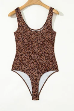 Discount Dear-Lover Leopard Printed Sleeveless Scoop Neck Bodysuit Brown