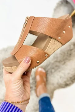 Hot Dear-Lover Hollow Out Zipped Studded Wedge Slippers Camel
