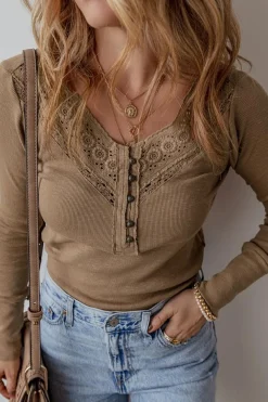 Discount Dear-Lover Anglaise Broider Ribbed Long Sleeve Top Chestnut