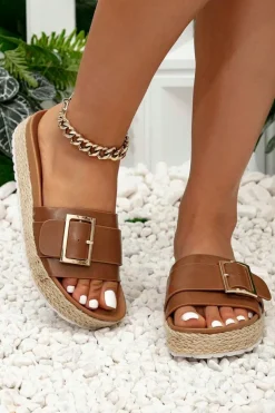 Fashion Dear-Lover Buckle Decor PU Leather Woven Wedge Slippers Chestnut