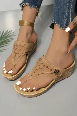 Fashion Dear-Lover Hollow Out Clip Toe Wedge Slippers Chestnut