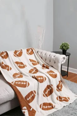 Hot Dear-Lover Rugby Football Pattern Color Block Fleece Blanket 127*152cm Chestnut