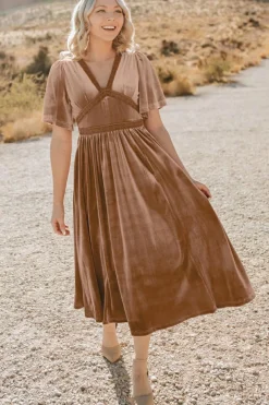 Outlet Dear-Lover Velvet Lacy V Neckline Short Sleeve Empire Waist Flowy Maxi Dress Chestnut