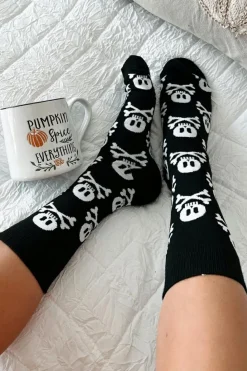 Clearance Dear-Lover Halloween Skull & Crossbones Crew Socks Color black