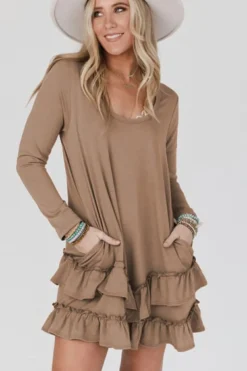Fashion Dear-Lover Scoop Neck Tiered Ruffled Hem Long Sleeve Mini Dress Goat