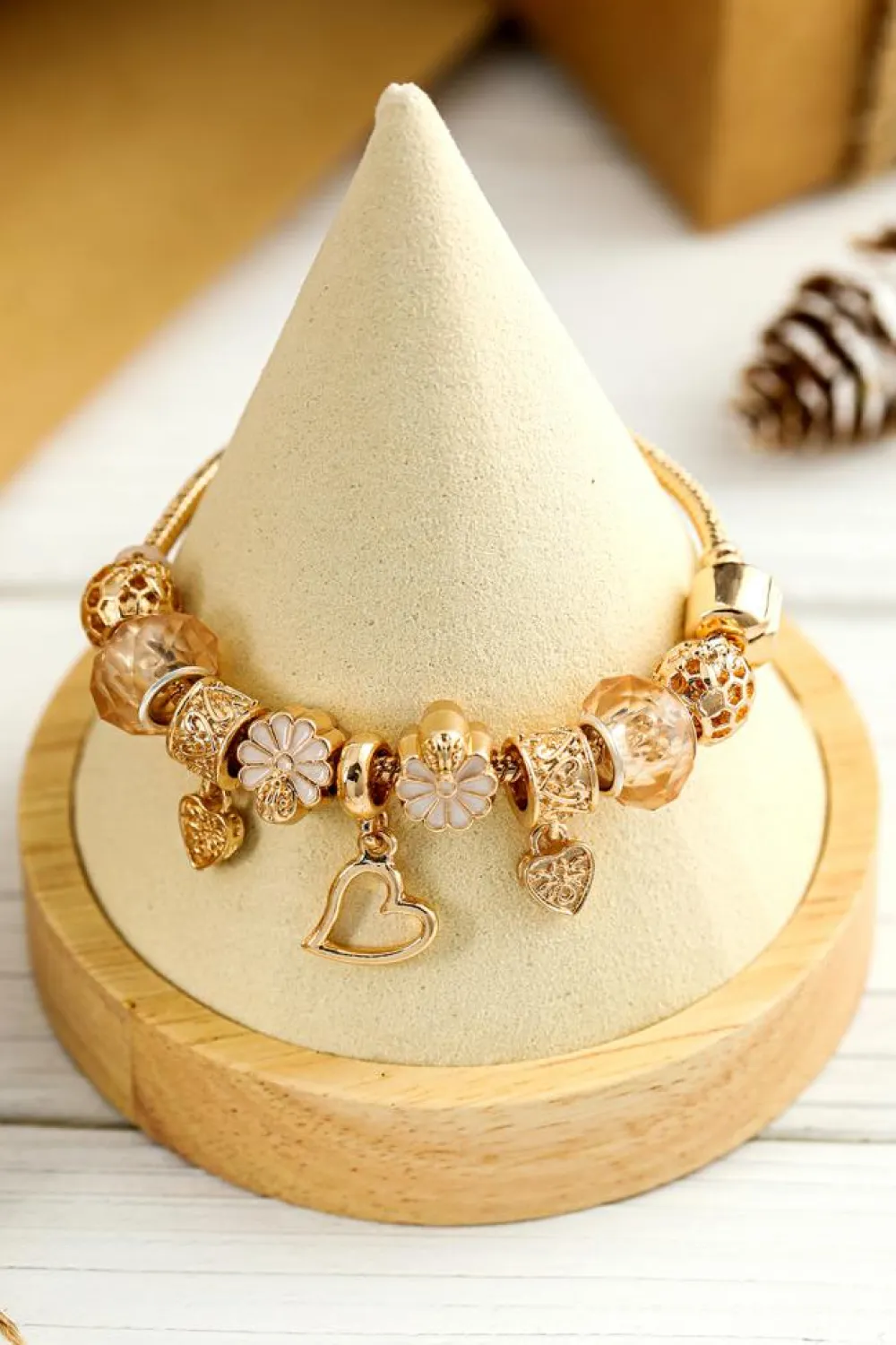 Fashion Dear-Lover Flower Heart Charm Plated Alloy Bracelet Gold