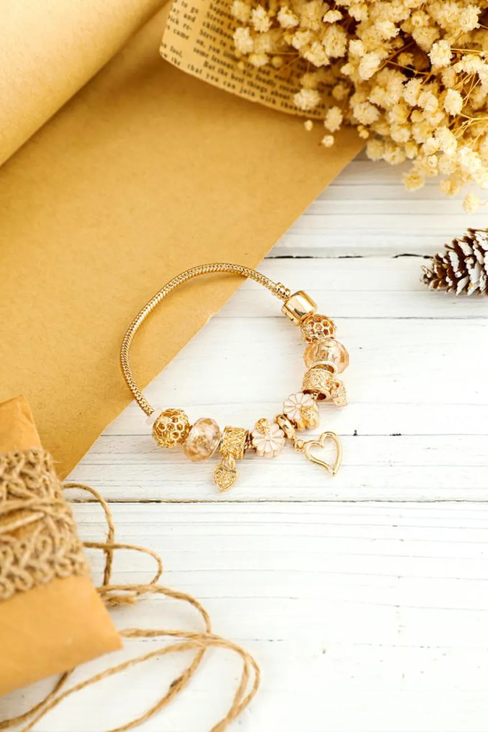 Fashion Dear-Lover Flower Heart Charm Plated Alloy Bracelet Gold