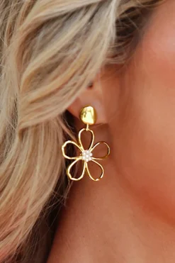 Online Dear-Lover Vintage Cut Out Flower Pearl Decor Stud Earrings Gold