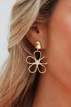 Online Dear-Lover Vintage Cut Out Flower Pearl Decor Stud Earrings Gold