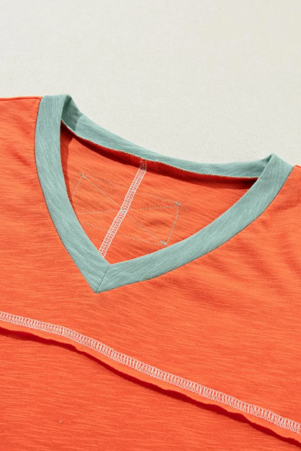 Clearance Dear-Lover Contrast Trim Exposed Seam V Neck T-shirt Grapefruit Orange