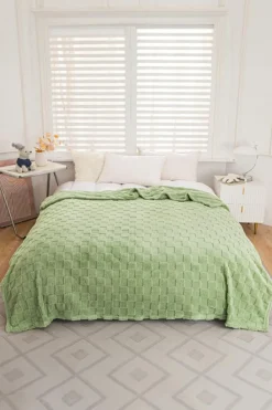 Fashion Dear-Lover Checkered Texture Large Plush Blanket Grass Green