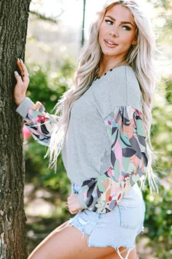 Hot Dear-Lover Floral Lantern Sleeve Patchwork Buttoned V Neck Top Gray