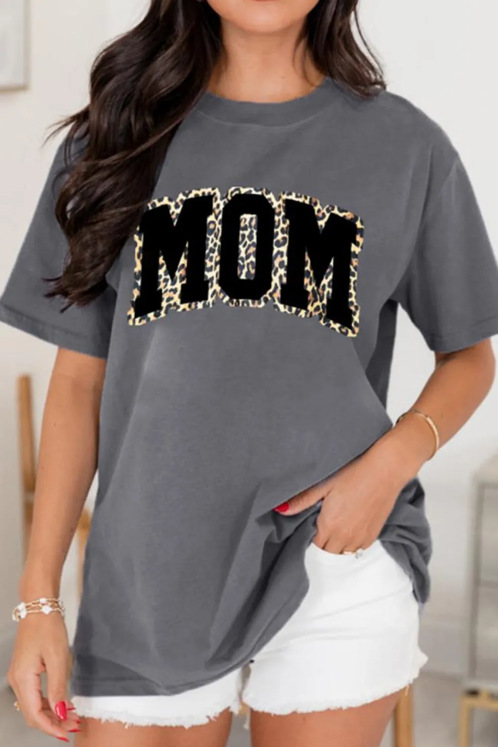 Best Dear-Lover Leopard MOM Graphic Crewneck Mothers Day T Shirt Gray