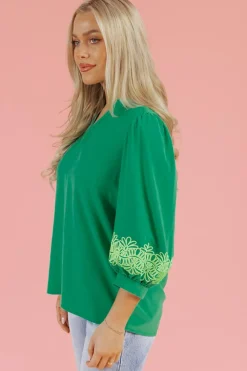 Fashion Dear-Lover Contrast Floral Embroidered 3/4 Sleeve Notched V Neck Elegant Blouse Green