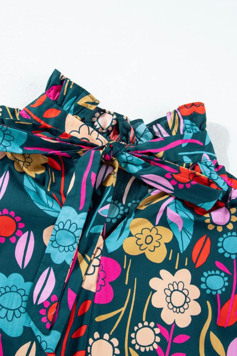 Hot Dear-Lover Floral Print Puff Sleeve Tied V Neck Blouse Green