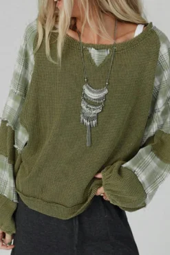 Best Dear-Lover Plaid Patch Waffle Knit Exposed Seam Bubble Sleeve Top Green