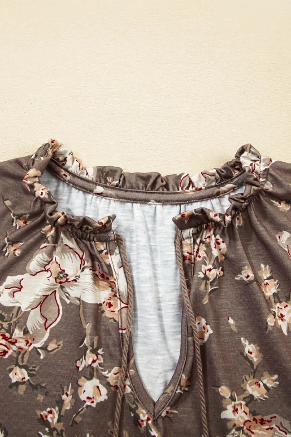 Clearance Dear-Lover Retro Floral Print Tassel Tie Split Neck Short Sleeve Blouse Khaki