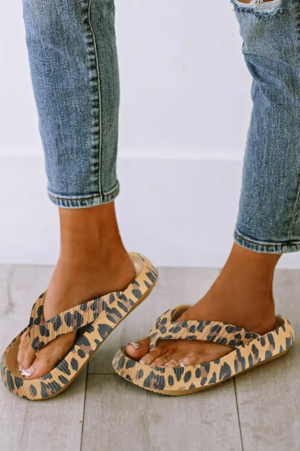 Clearance Dear-Lover Print Thick Sole Flip Flops Leopard