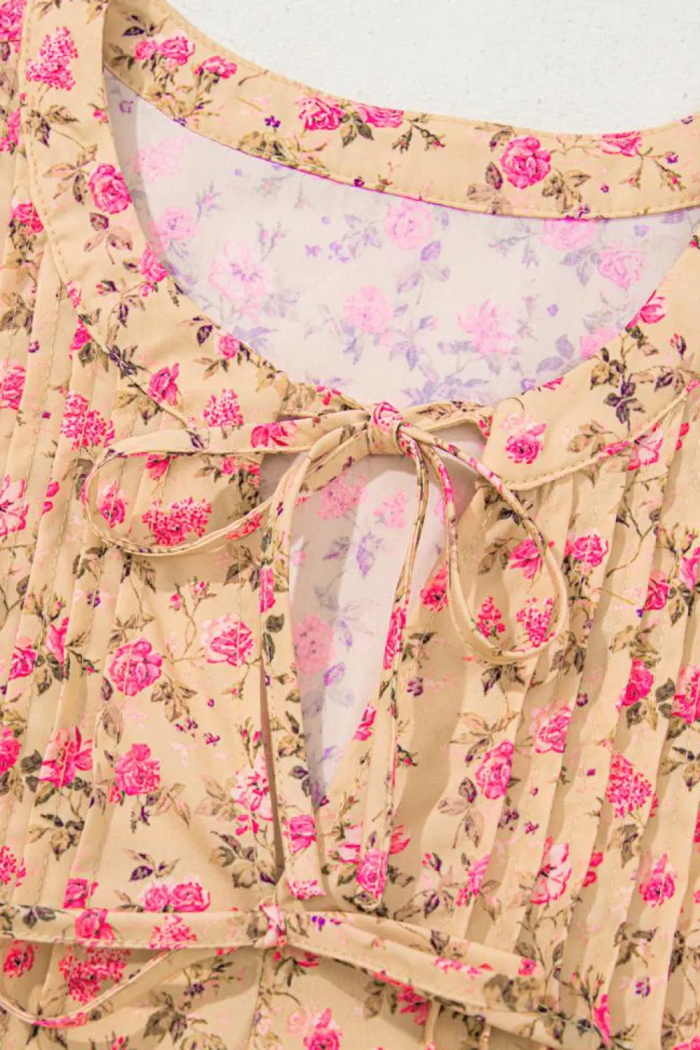 Fashion Dear-Lover Floral Print Bow Pintuck Bust Half Puff Sleeve Blouse Top Light French Beige