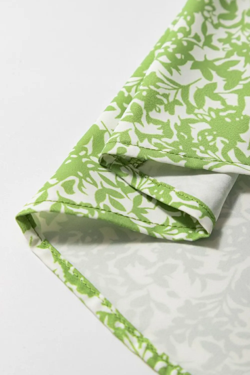 Outlet Dear-Lover Floral Ruffle Puff Short Sleeve Frilled Collar V Neck Blouse Light Green