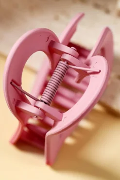 Fashion Dear-Lover Cutout Heart Shape Frosted Small Hair Clip Light Pink