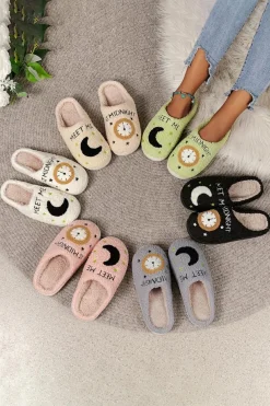 New Dear-Lover Moon & Clock Pattern Fuzzy Home Slippers Light Pink