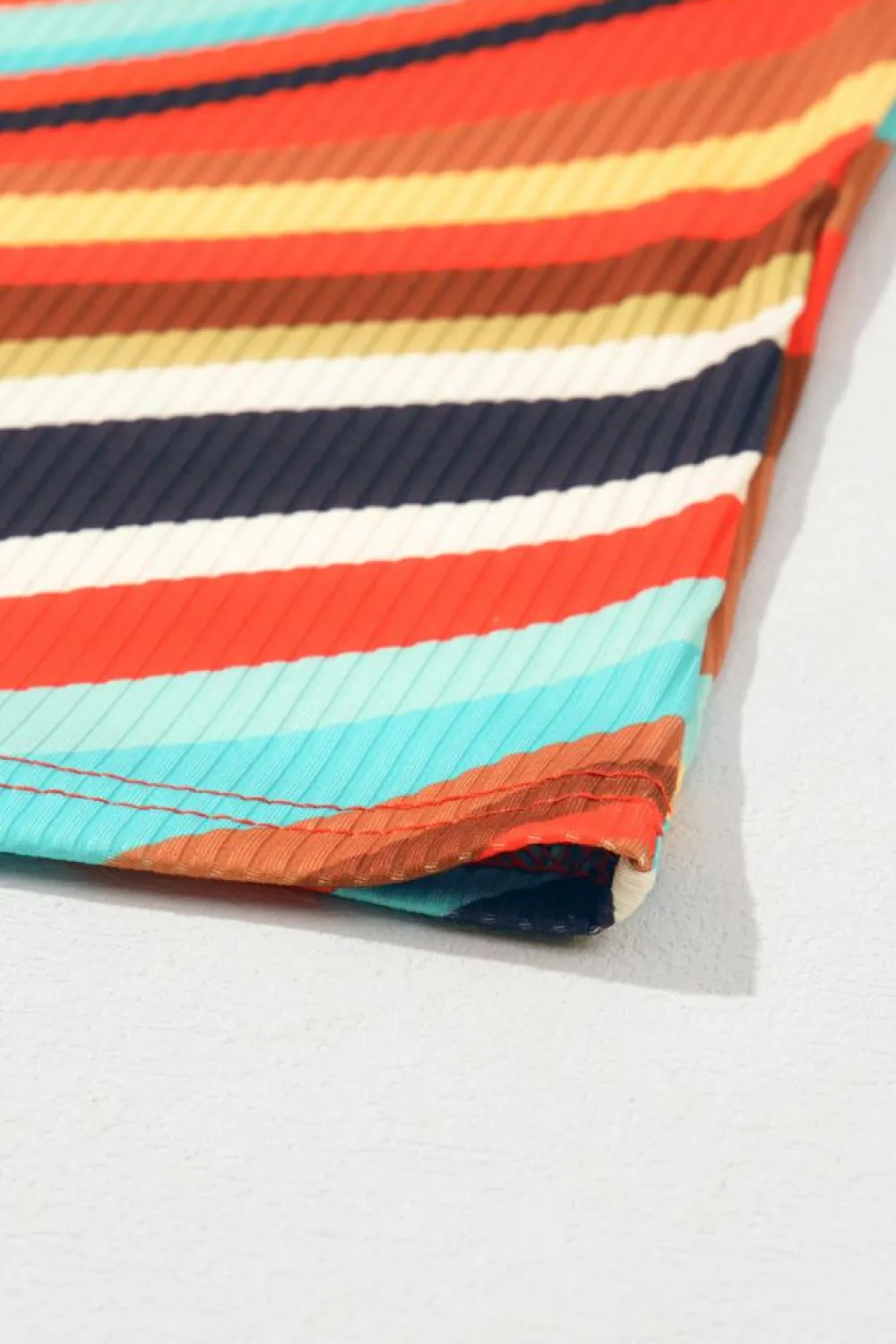 Hot Dear-Lover Wavy Striped Buttoned V Neck Tank Top Multicolour