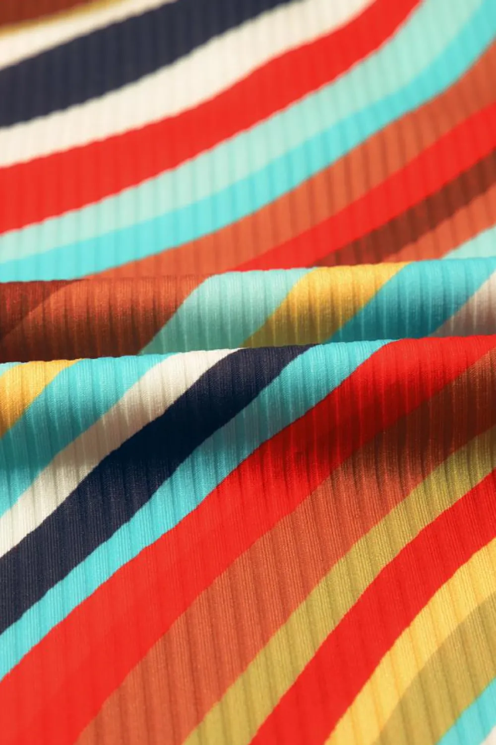Hot Dear-Lover Wavy Striped Buttoned V Neck Tank Top Multicolour